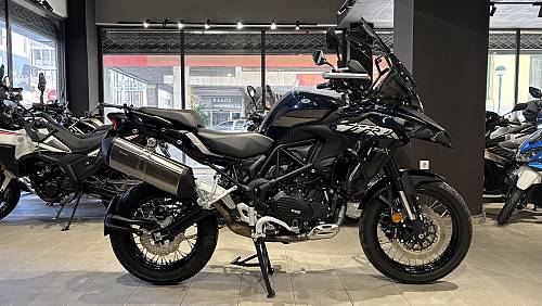 BENELLI TRK 502 Χ ΜΠΛΕ 04.2022