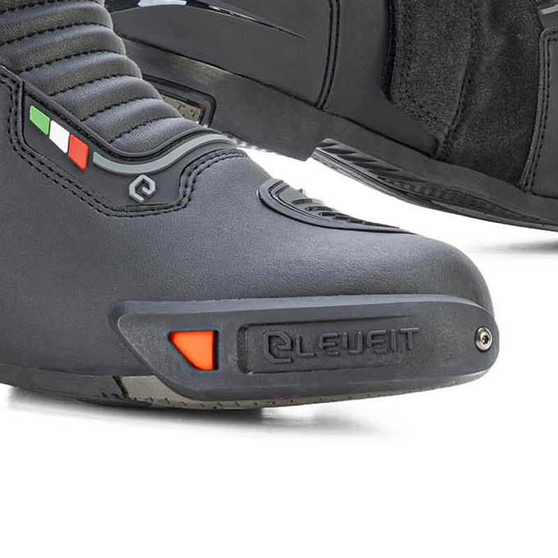 Γλύστρες Eleveit S Miura