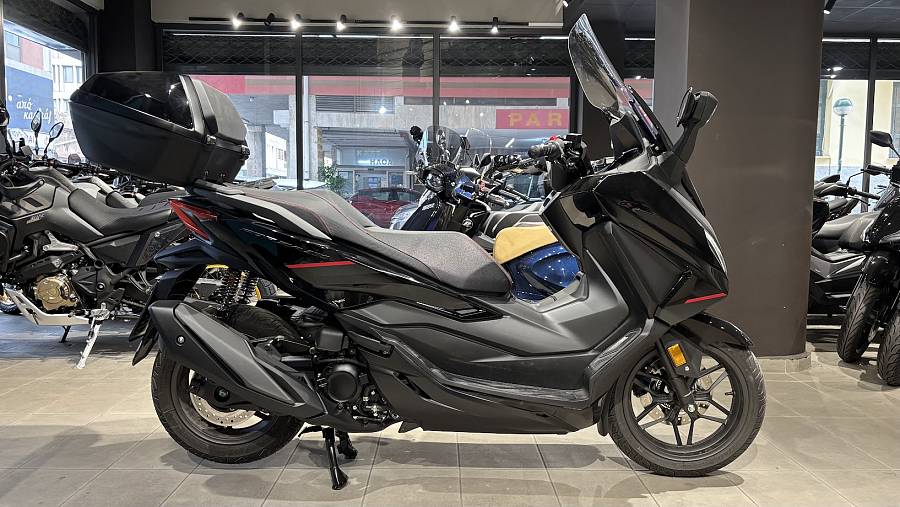 HONDA FORZA 350  SP TOP BOX  ΜΑΥΡΟ 06.2026