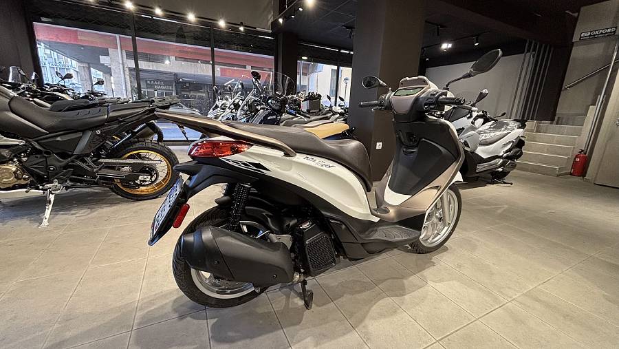 PIAGGIO MEDLEY 150 ΛΕΥΚΟ 09.2023