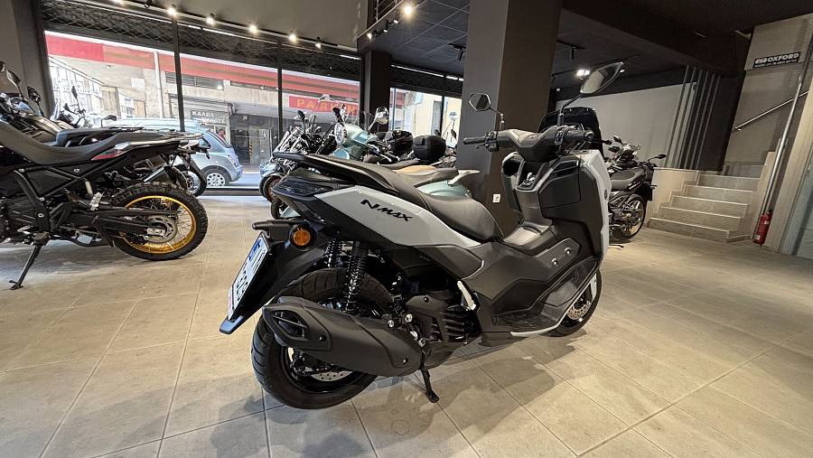 YAMAHA NMAX 125 TECH MAX 10.2025