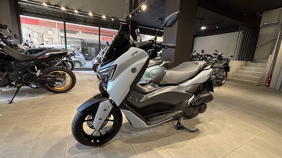 YAMAHA NMAX 125 TECH MAX 10.2025