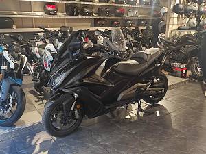 KYMCO AK550 ΜΑΥΡΟ 07.2017