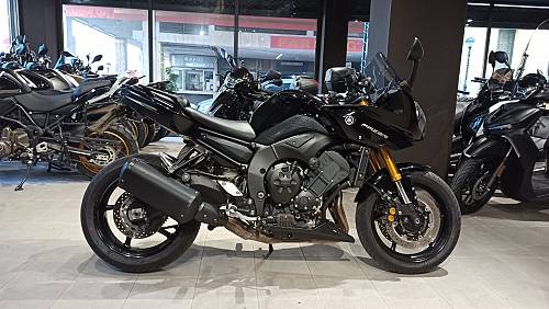 YAMAHA FZ8 FAZER 800 ΜΑΥΡΟ 10.2011