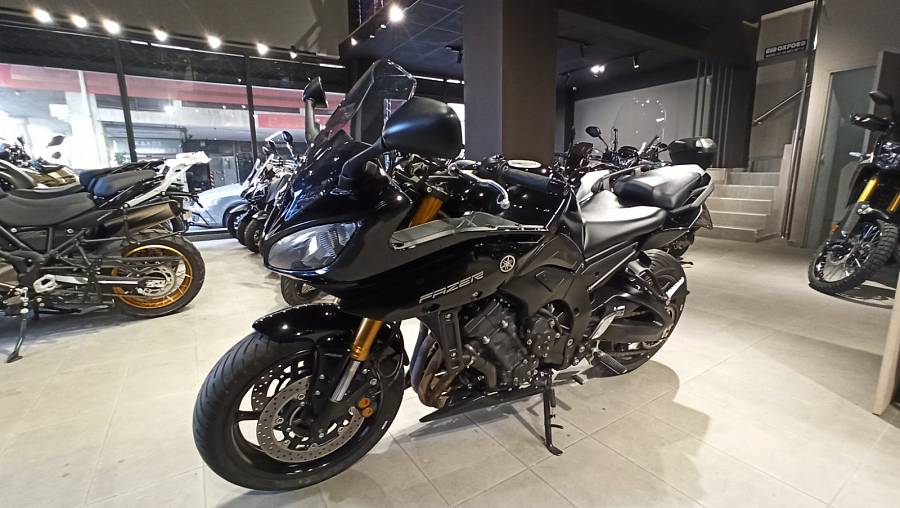 YAMAHA FZ8 FAZER 800 ΜΑΥΡΟ 10.2011