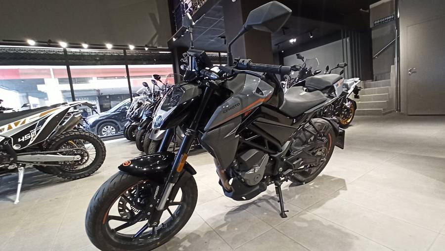 CFMOTO NK300 ΜΑΥΡΟ 10.2024