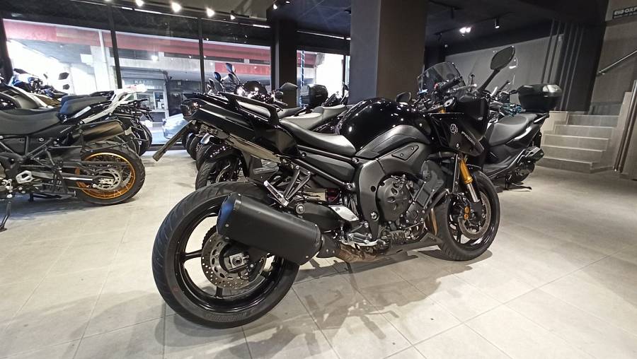 YAMAHA FZ8 FAZER 800 ΜΑΥΡΟ 10.2011