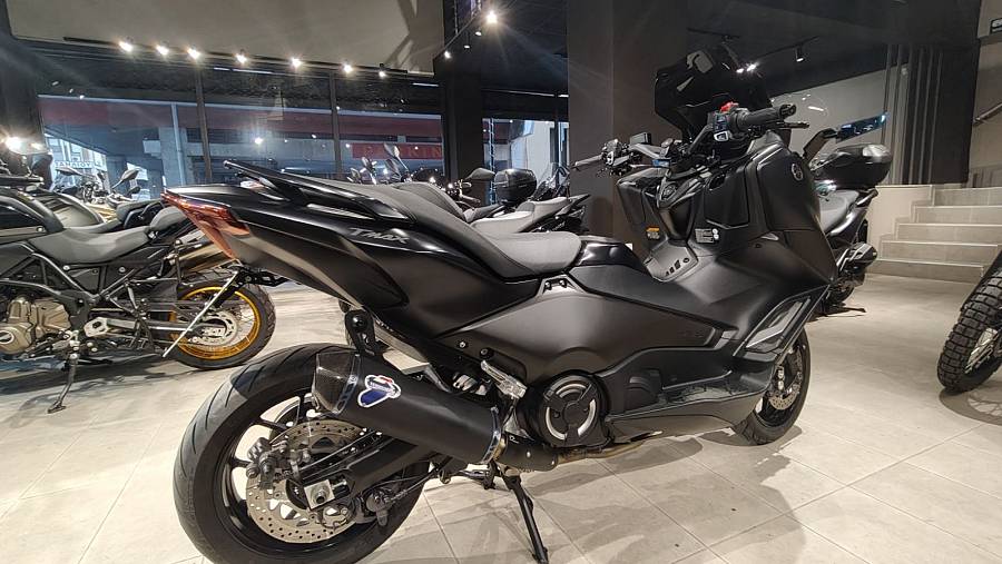 YAMAHA TMAX 560 ΓΚΡΙ 10.2022