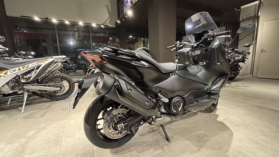 YAMAHA TMAX 560 ΓΚΡΙ 10.2022
